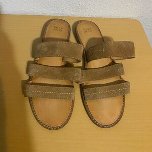 Frye And Co. Women’s Evie 3 Band Slide Flat Sandal Size 7.5